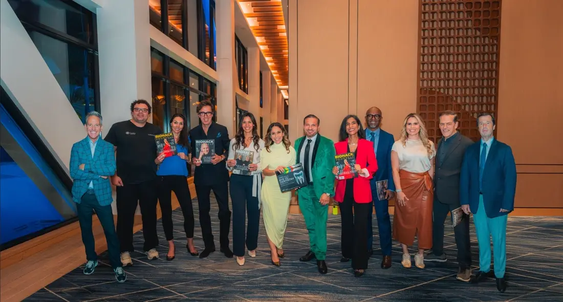 The cast assembled at the premiere